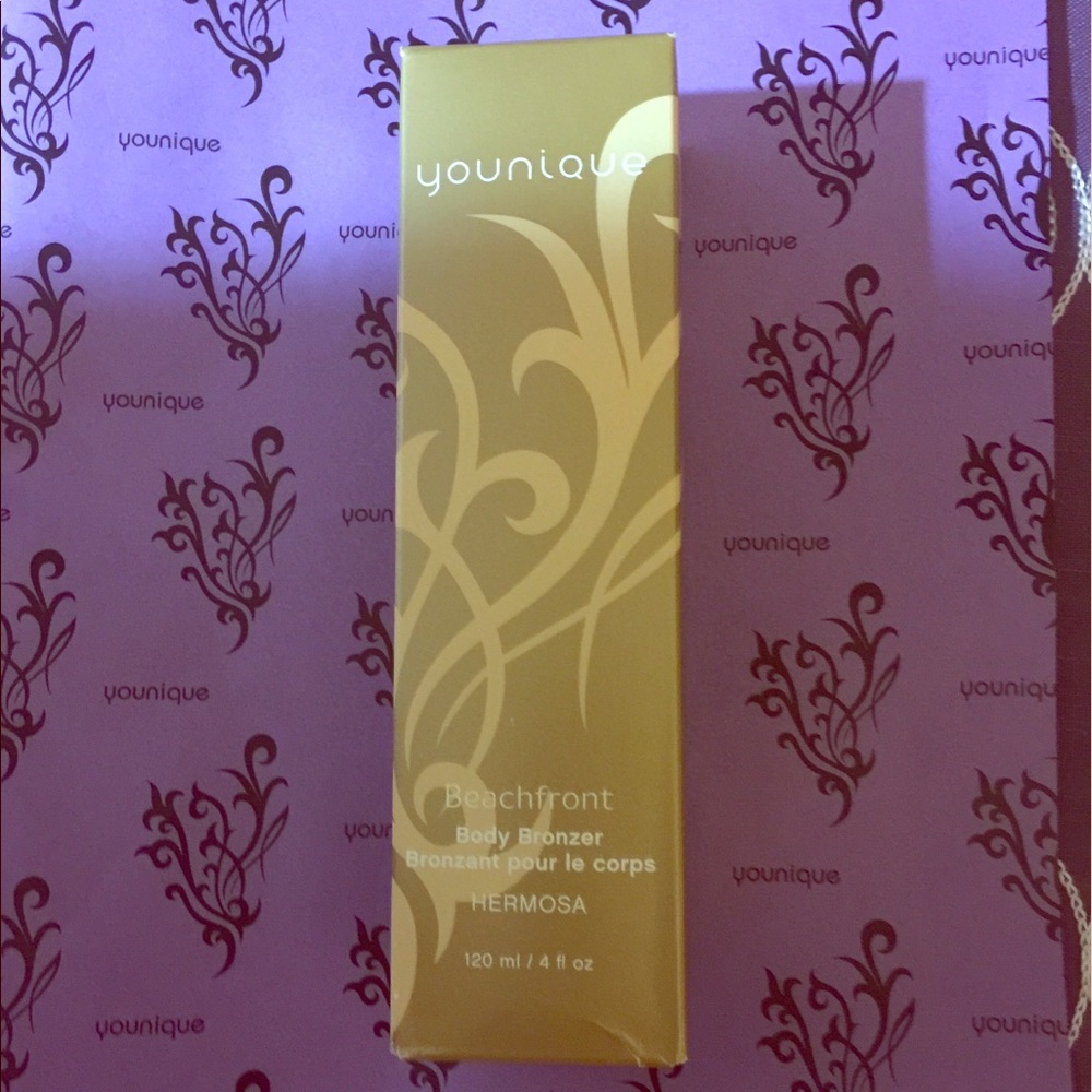 Younique Beachfront Body Bronzer